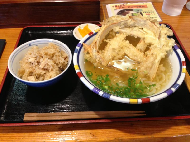 福岡では珍しいツルツルシコシコな麺