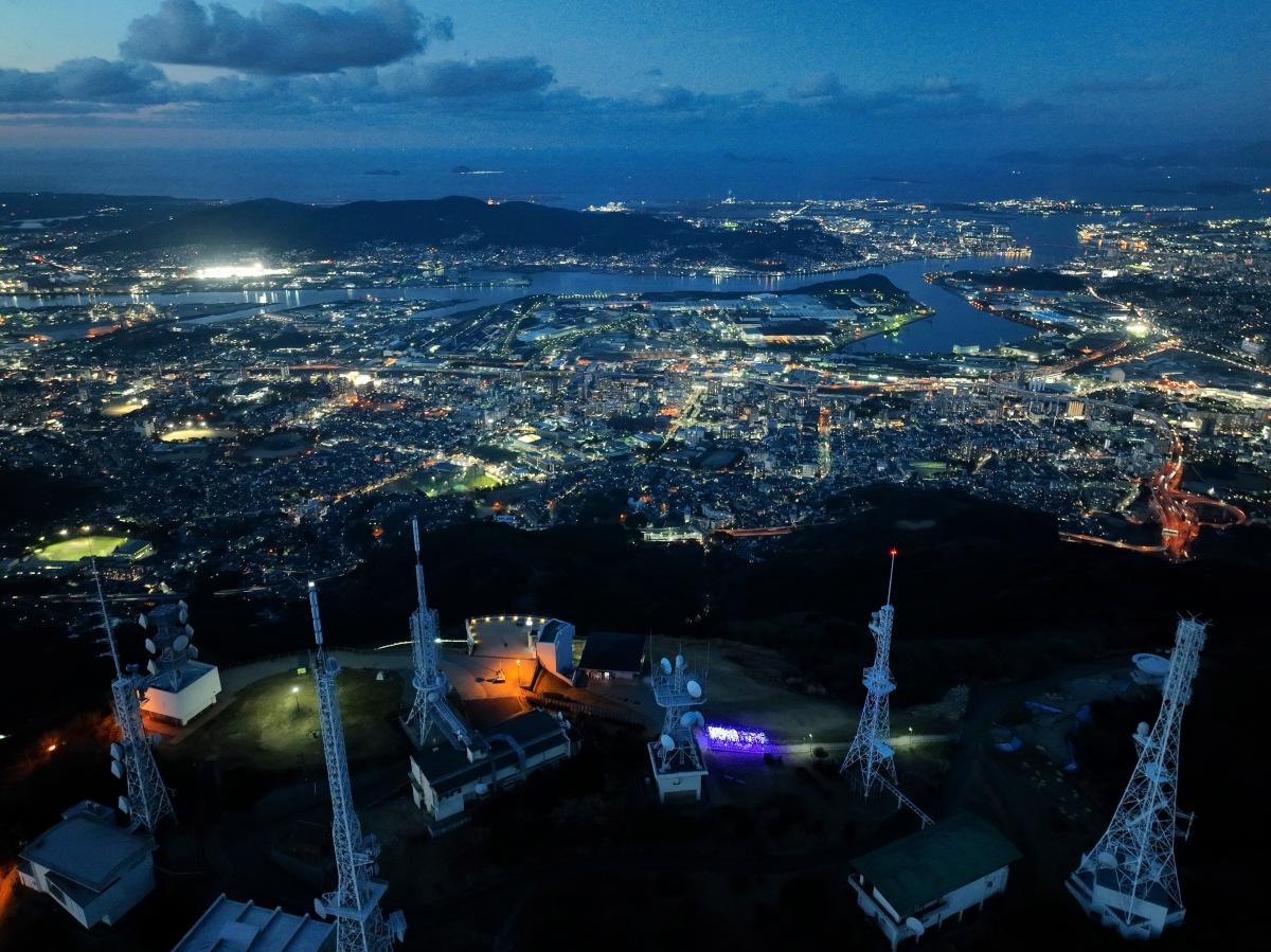 皿倉山山頂からの空撮夜景写真