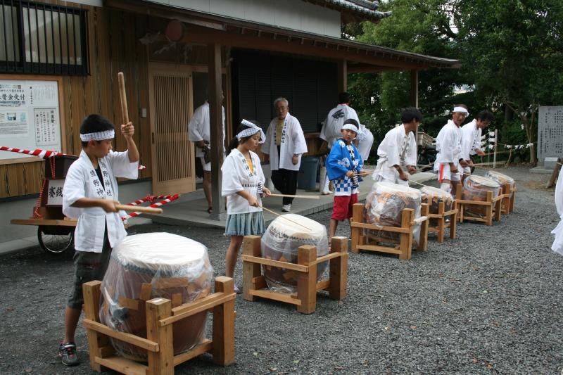 下上津役　熊野神社　祇園祭　子供曳き神輿